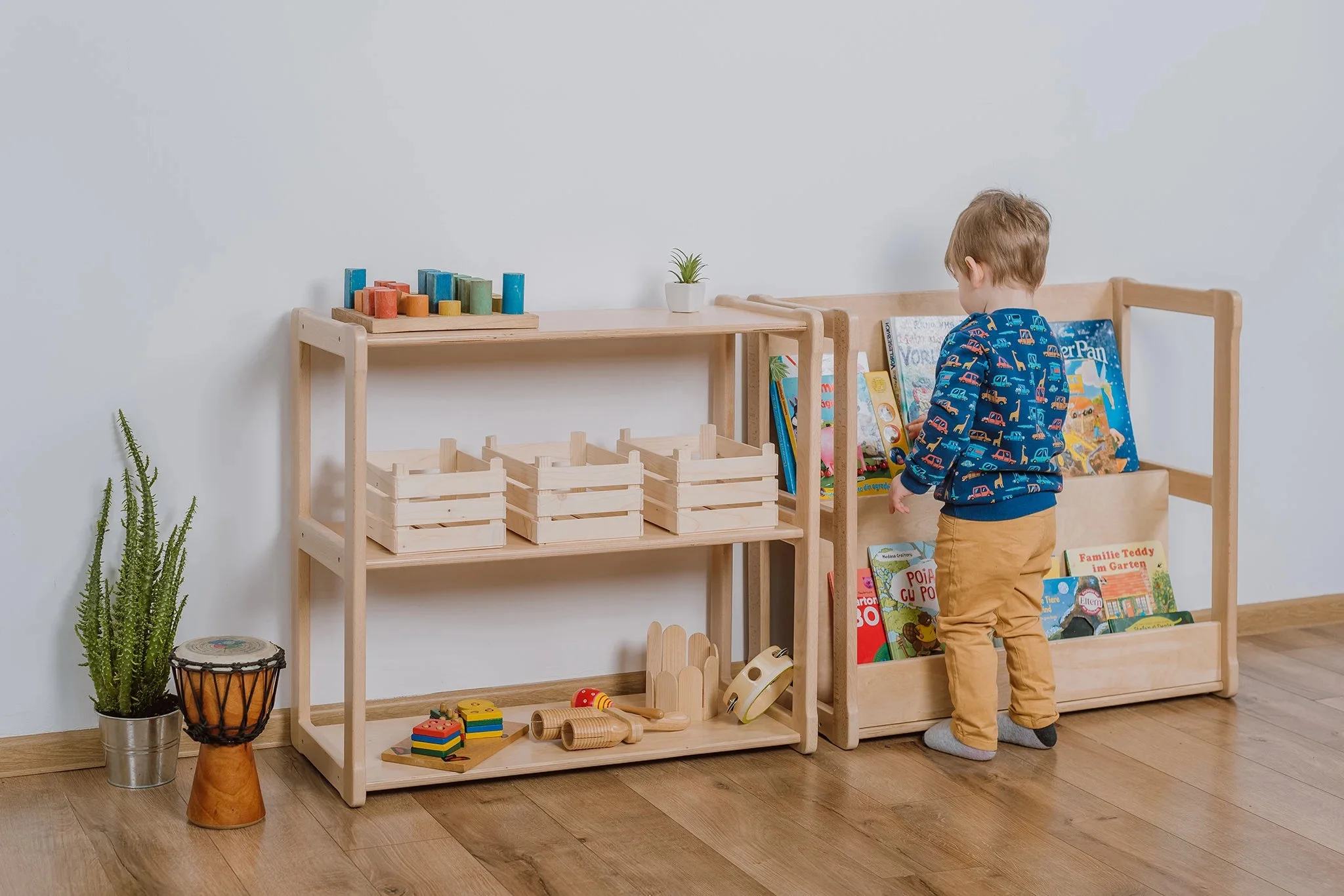 Small Size Wooden Bookshelf Kids Room Modern Design Kids Bookshelf Storage