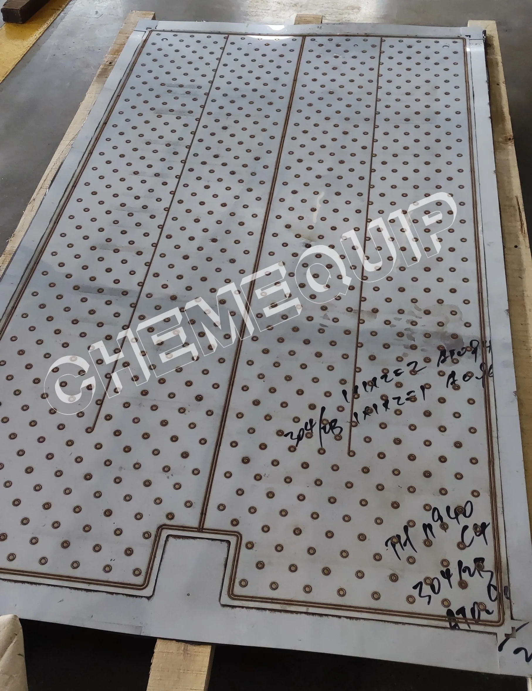 3 мм + толщиной 1 мм Одноместный тиснение улыбающегося пластины зажим-на куртки Теплообменный аппарат для охлаждения шоколада