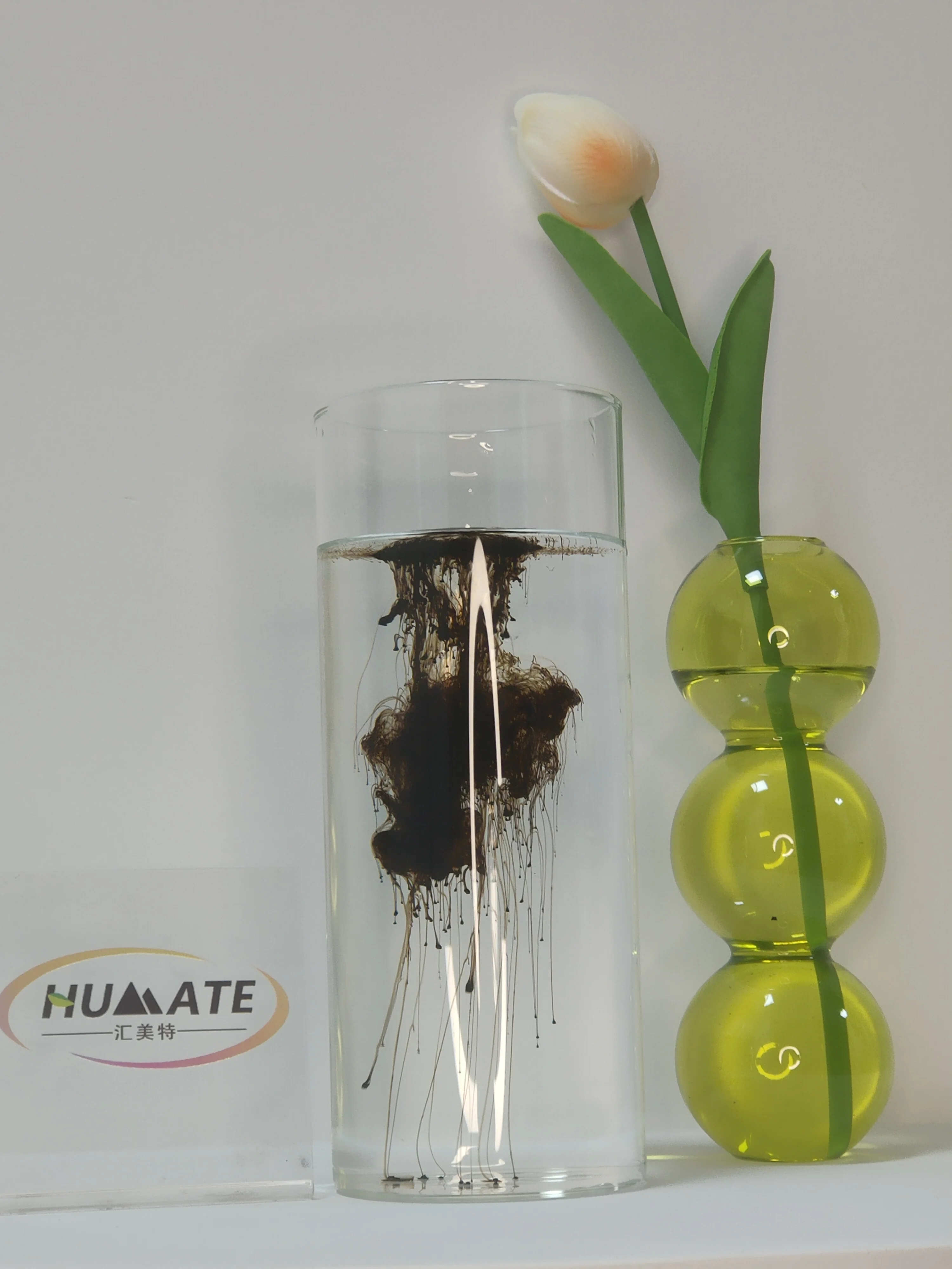 Paper Chemicals Leather Auxiliary Agents Petroleum Additives high water soluble sodium humate Powder