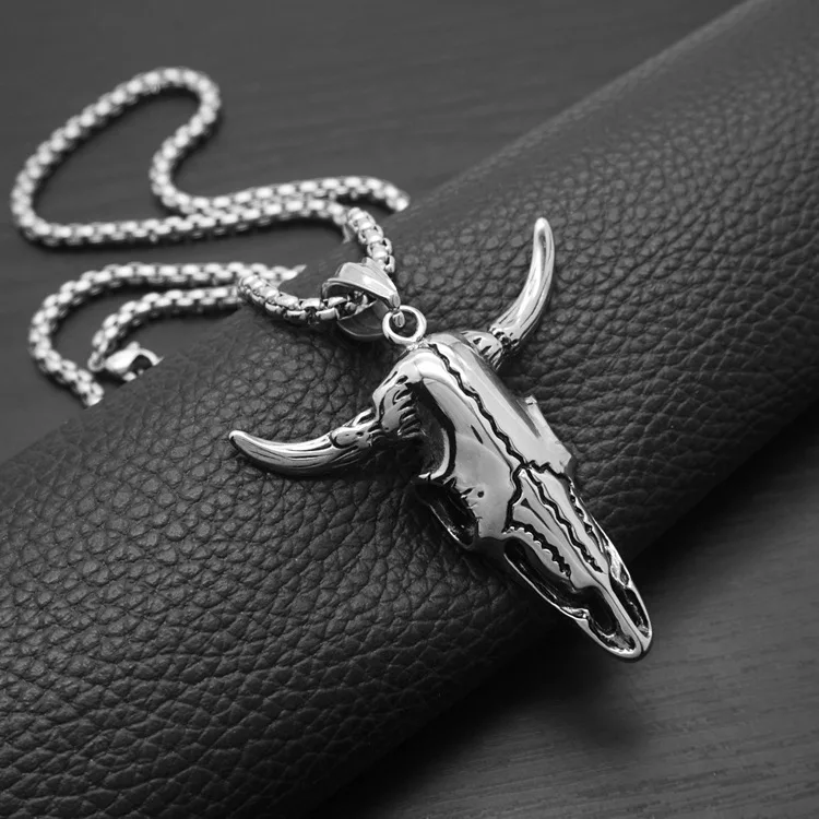 Hip Hop Animal Bull Horns Cow Heads Punk Pvd 316L Stainless Steel Waterproof Pendant Fashion Jewelry Necklaces for Men Wholesale