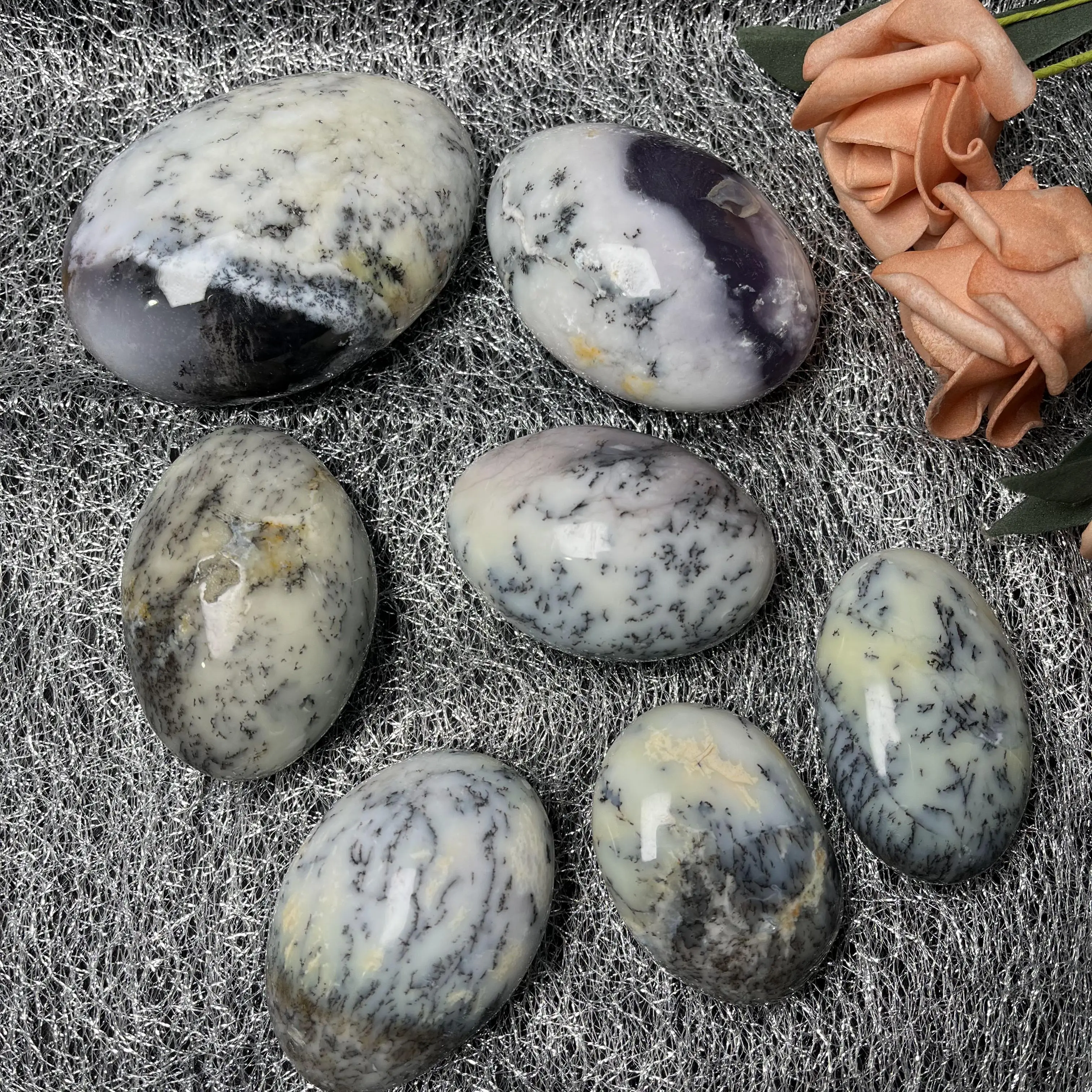 Natural high quality healing agate palm stones dendritic opal agate palm stone folk crafts