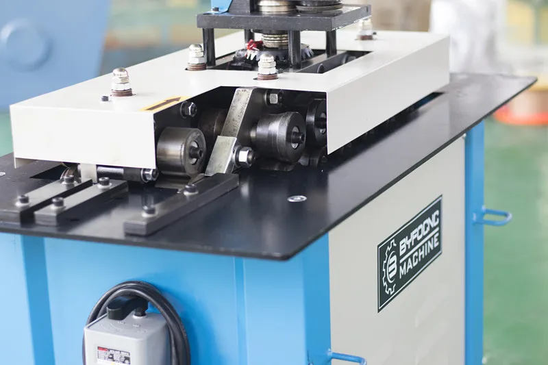 SA-12HB lockformer machine 1.2mm sheet metal duct lock forming machine