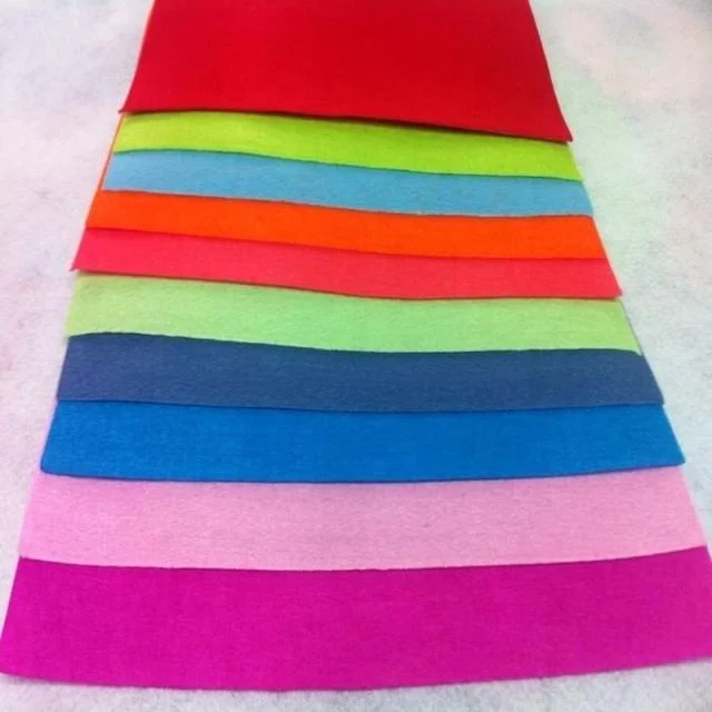 Manufacturers supply 1-5mm thick colored wool felt for children DIY decorative sound insulation felt non-woven felt non-woven.
