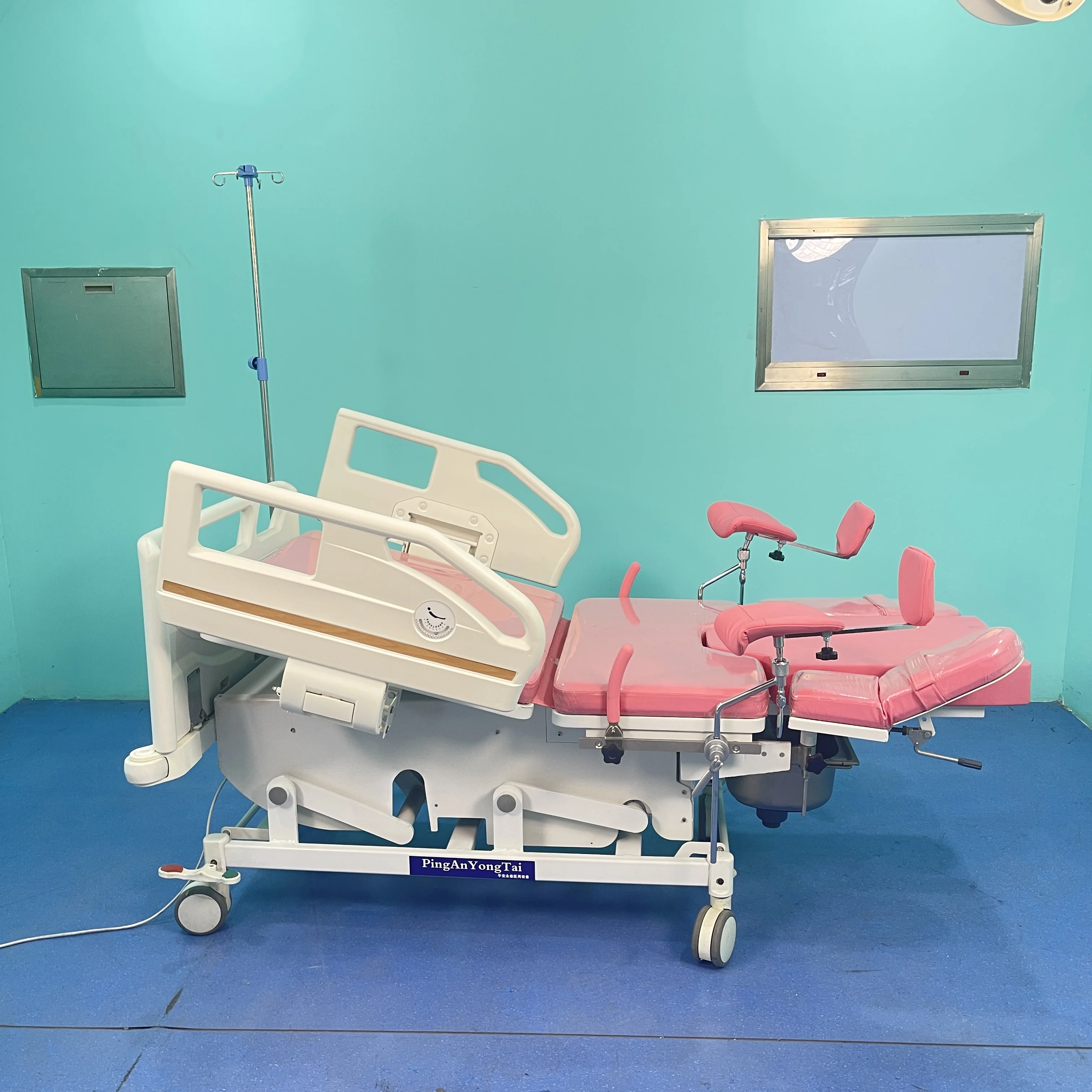 Obstetrics and gynecology operating table, delivery bed, medical equipment and integrated operation bed