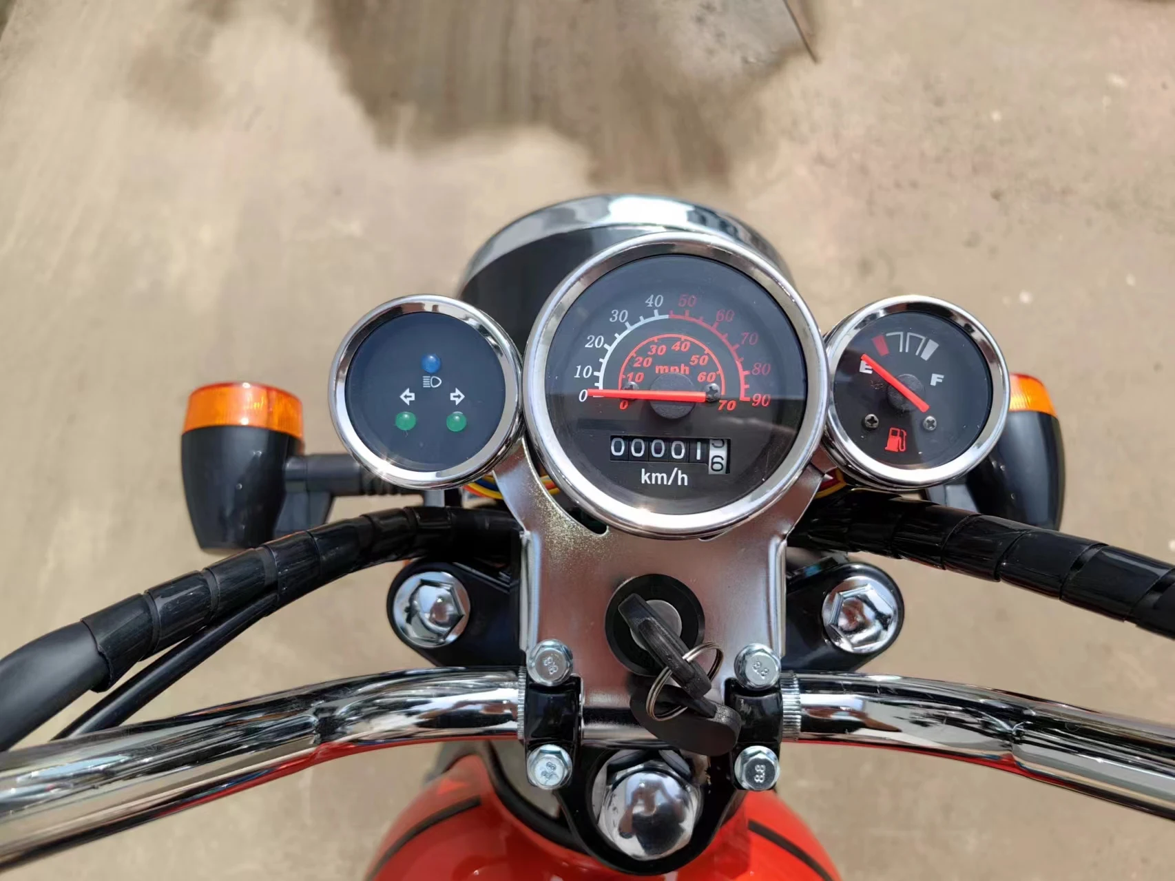 Мини-топливный мотоцикл 50CC 70CC Экономичная и компактная Новая электрическая модель впрыска