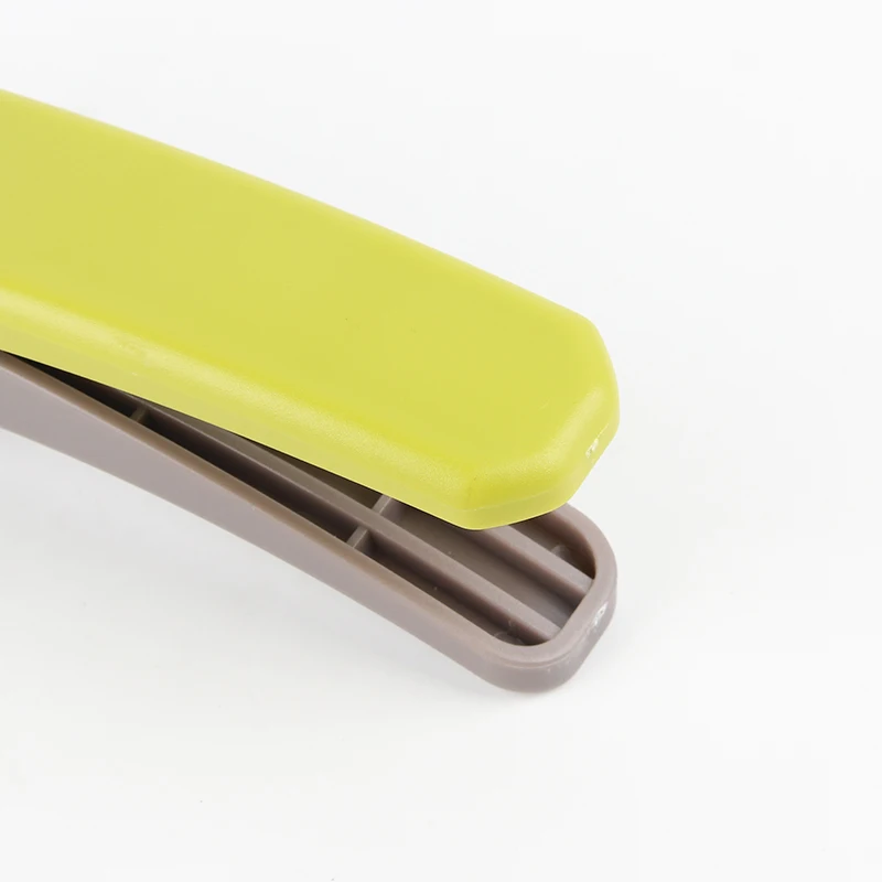 New kitchen Professional Food Manual Sieve  Crusher Mincer Ginger Chopper Press Garlic Crusher