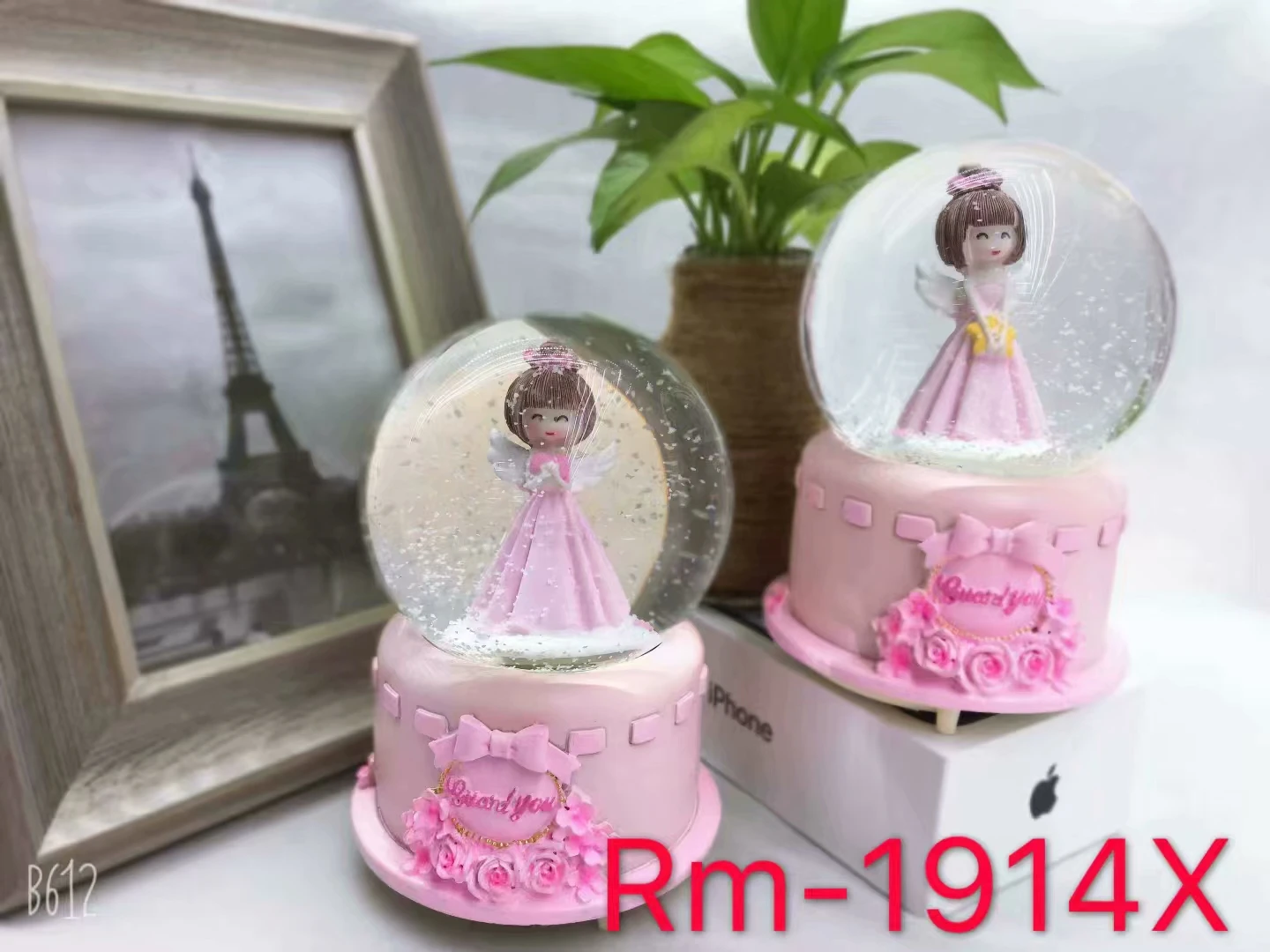 Custom Souvenir Crystal Snow Balls 100mm Falling Angel Girl Snow Globe