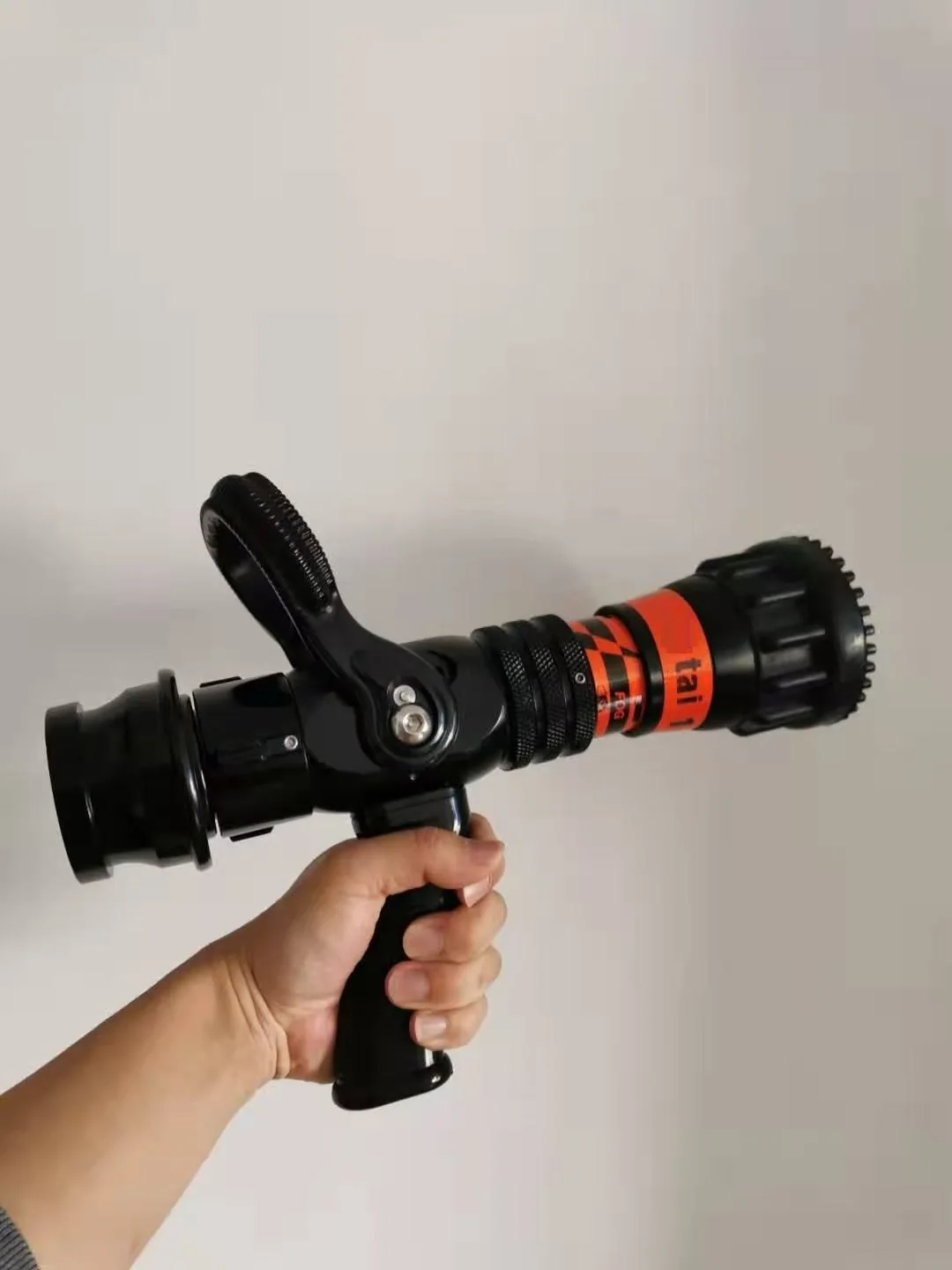 Limited Time Goods Adjusted Easily Non-corrosive Fire Fighting Nozzle