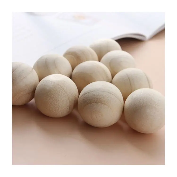 Natural camphor tree insects repellent moisture proof small round wooden balls 25 mm round