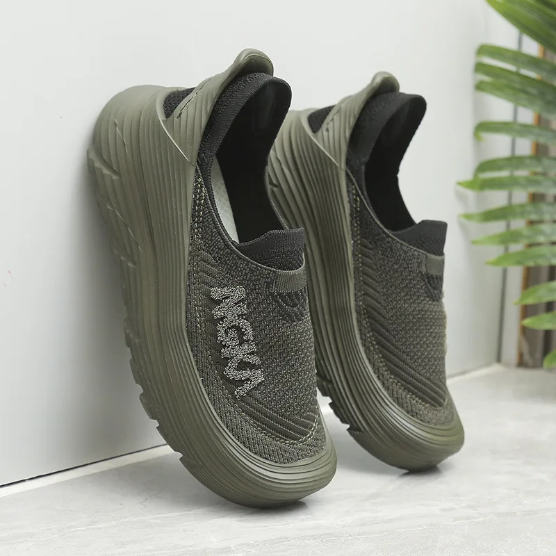 Мужские летние кроссовки