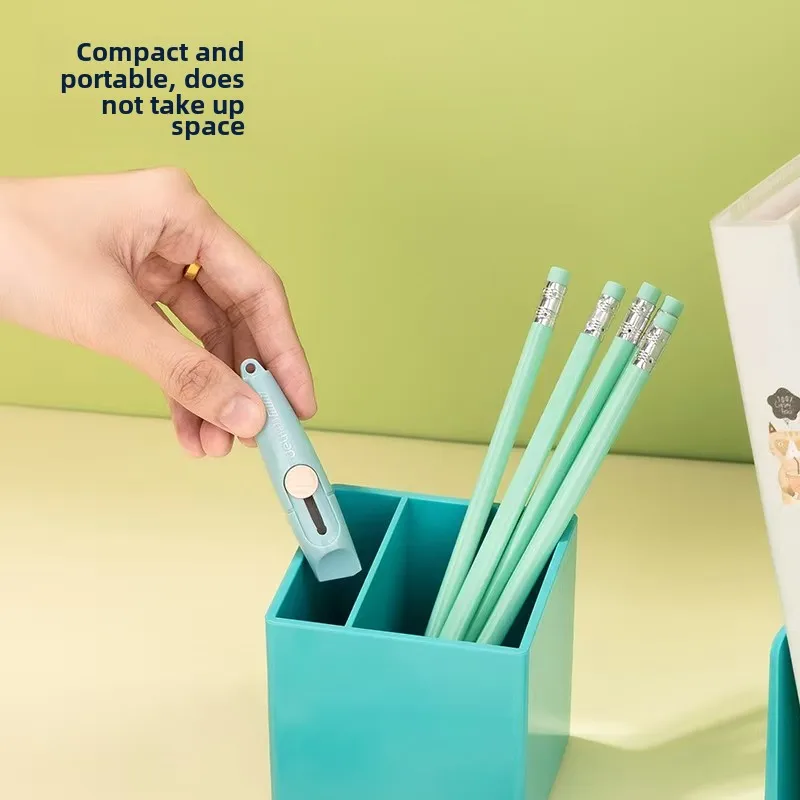 Deli Mini Portable Art Knife for Radish, Delivery Knife, Student Art Paper Cutting Knife, Small Cute, 2020 Color Random