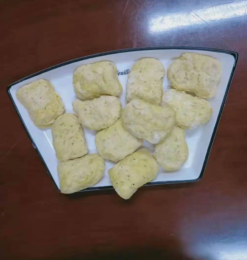Замороженные куриные nuggets, полностью приготовленные
