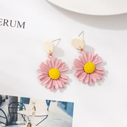 Fashion Color Rose Pink Daisy Flower Stud Earring Boho Jewelry Women Matte Rubber New Craft Flower Lightweight Earrings