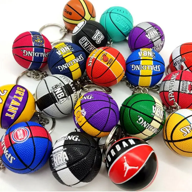 2023 hot selling mini shoes 3d slipper sneaker keyring car key chain brand bulk basketball shoe keychain with box