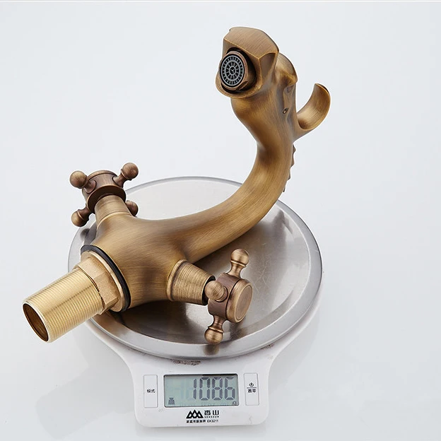 Dragon Carved Basin Faucet Antique Bronze Bathroom Vessel Sink Faucet Dual Handle Bathroom Mixer Tap Luxury Washbasin Faucet
