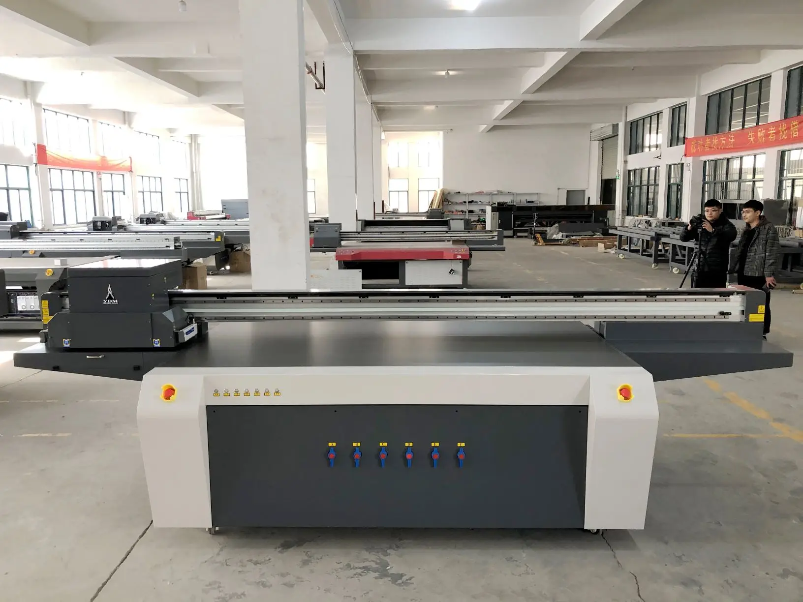 2513 Стандартный планшетный принтер с Ricoh G5 печатающая головка цифровая печатная машина для акрилового стекла по дереву