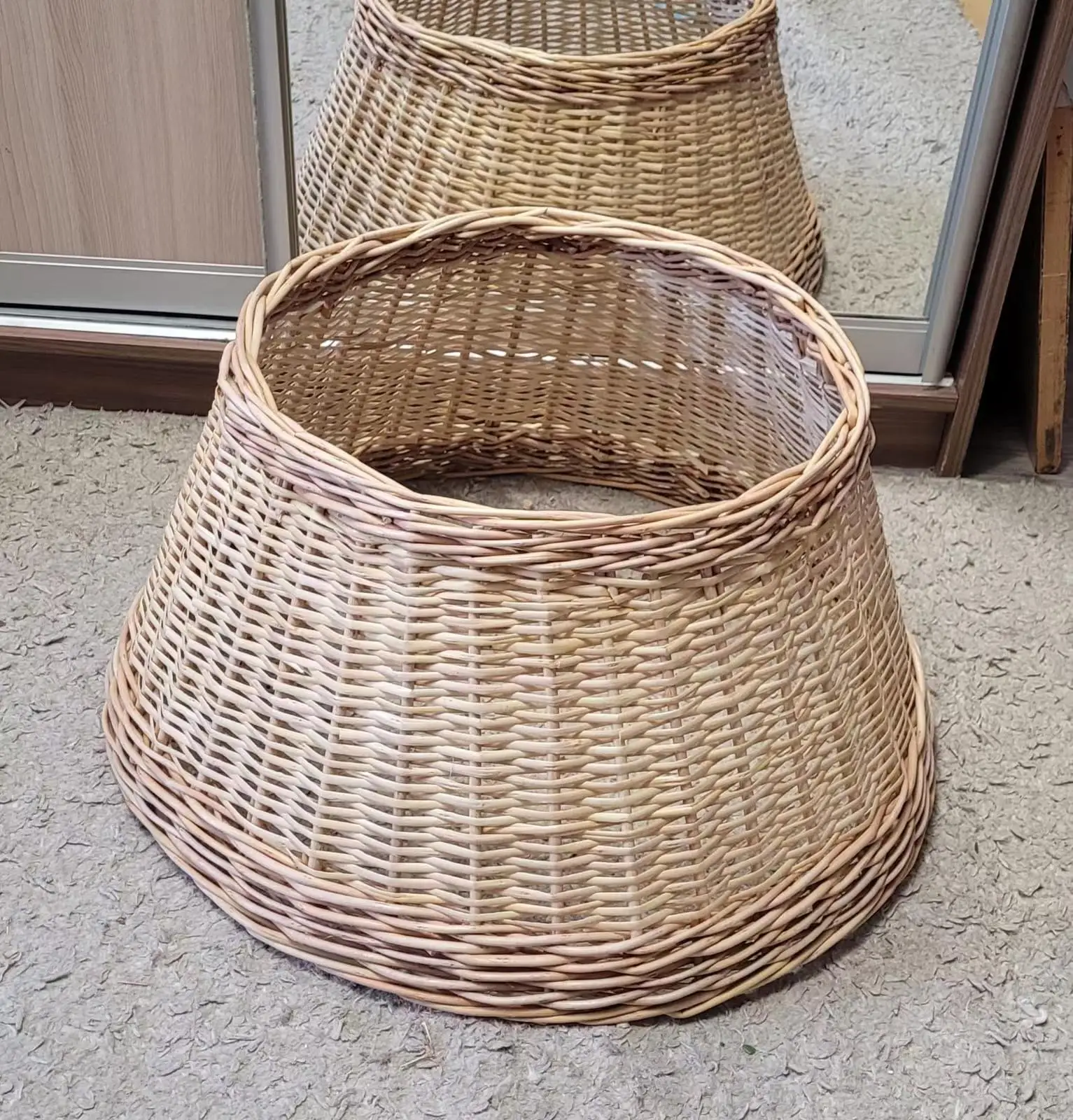 Rattan Christmas Tree Collar Woven Christmas Tree Skirt Decor Living Room Boho Willow Storage Basket for Winter Wicker Collar