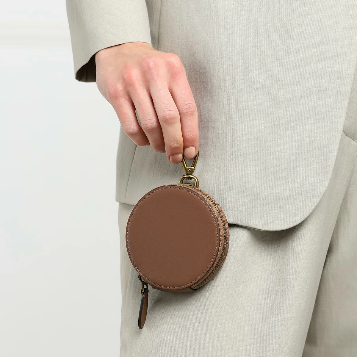 Кошелек для мелочи из натуральной кожи оптовая продажа Детский кошелек оптом круглый кожаный на заказ сумка с ремешком