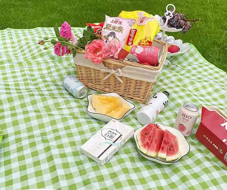Wholesale 200x200cm Portable Picnic Mat Waterproof Sand Free Beach Camping Mat