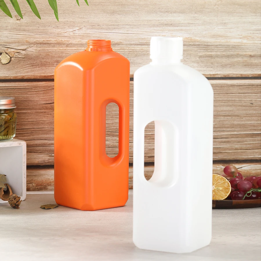 High Quality 2 L 0.5 Gallon HDPE Custom Plastic Jugs With Screw Lid For Water Liquids Container