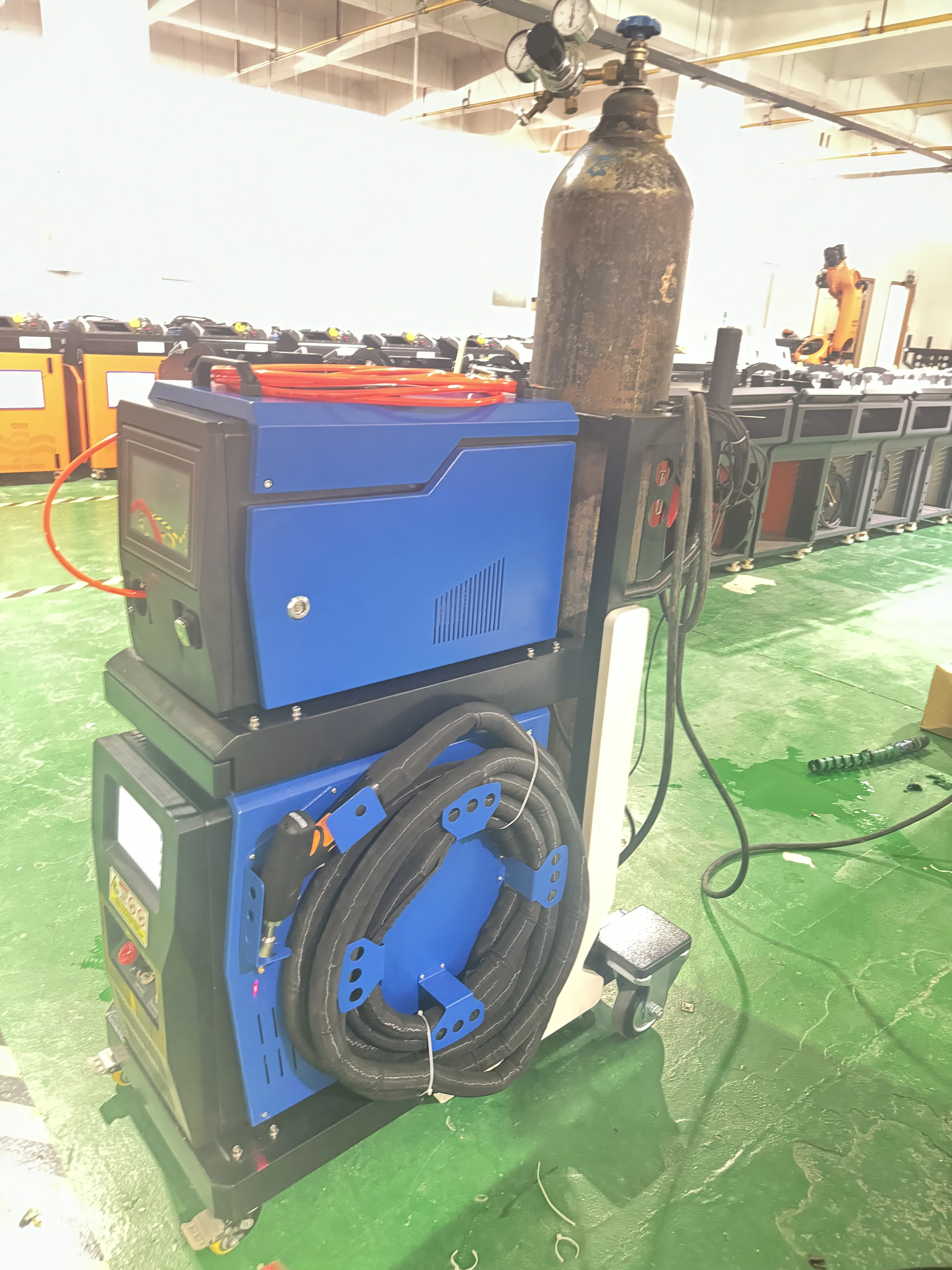 Новое поступление оборудования CNC лазерный сварочный аппарат 1000 Вт 1500 5 в 1 для металла из нержавеющей стали