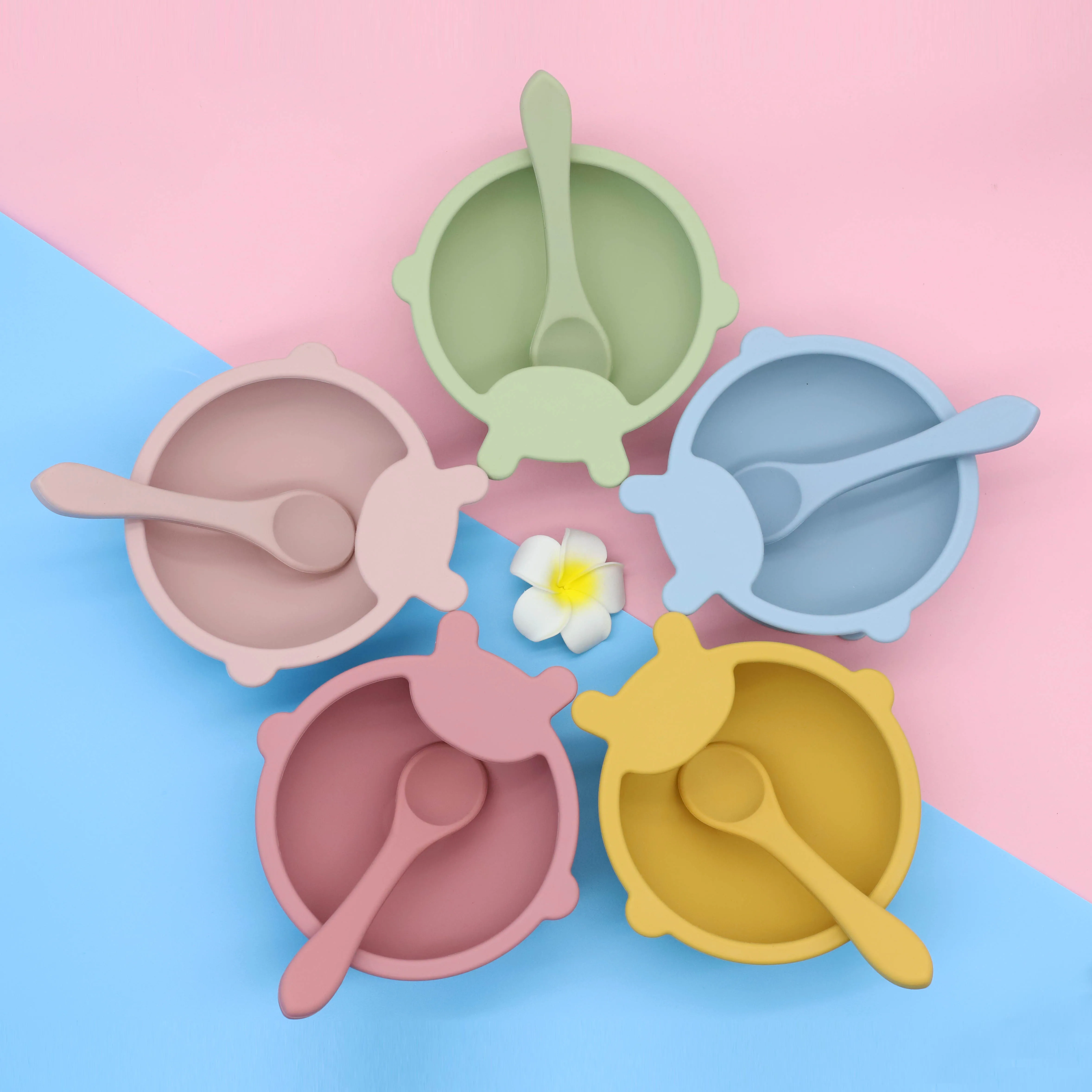 Silicone Bowl Wooden Spoon Cutlery Set for Baby Learning and Training Silicone Food Bowl