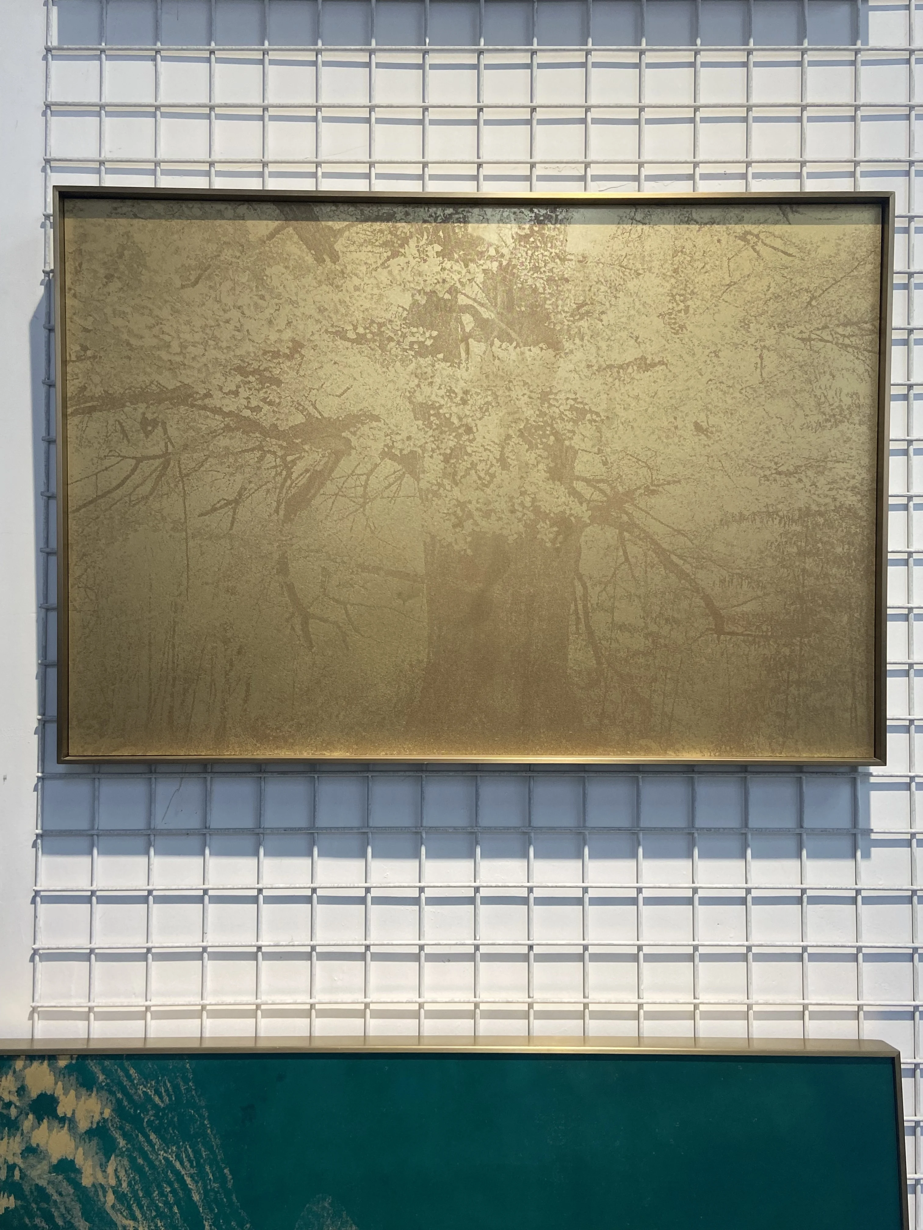 Factory Custom Gold Landscape Big Tree Brass 3D Copperplate Etching for Hotel Decor