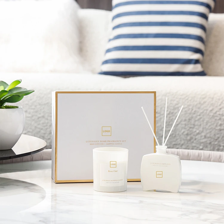 Home Fragrance Private Label Luxury Glass Bottle Essential Oil Aroma Reed Diffuser and Candle Set for Air Freshener