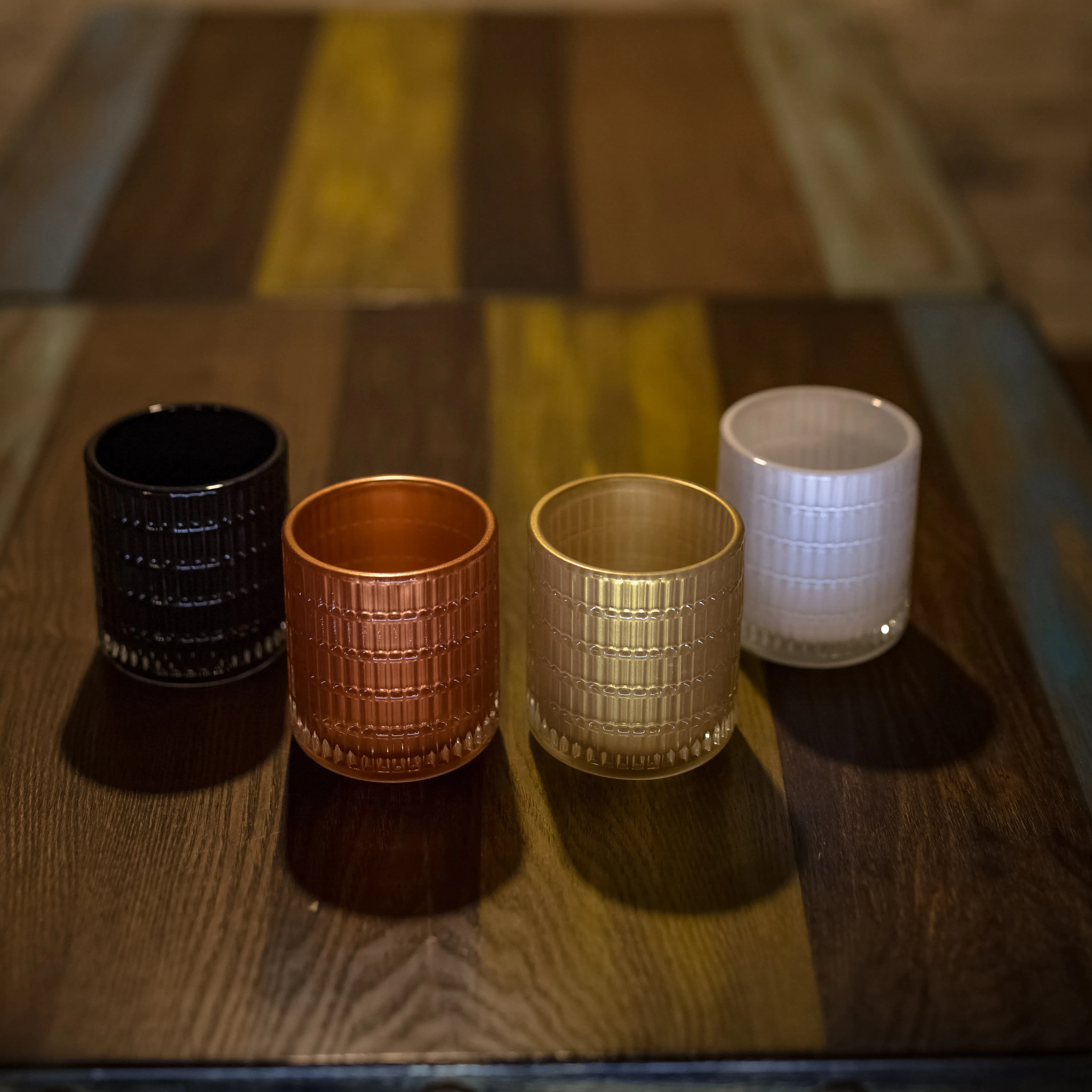 Customize Modern Style Empty Luxury Colorful  Glass Candle Jar  For Candle Making and Home Decoration
