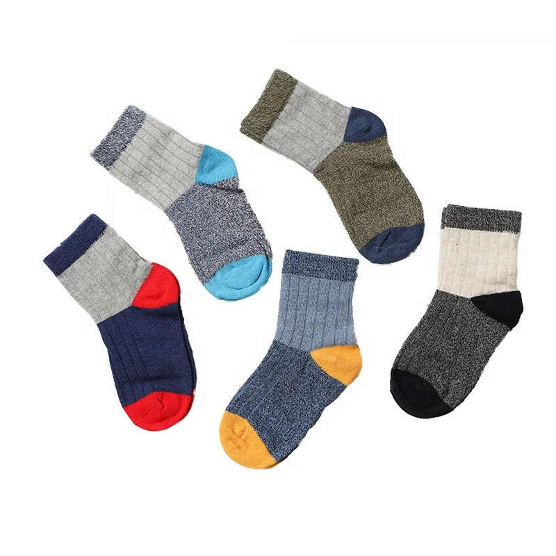 
Spring and autumn new vertical bar boy socks spell cylinder compound colorful cotton socks for boys  (1600193058104)