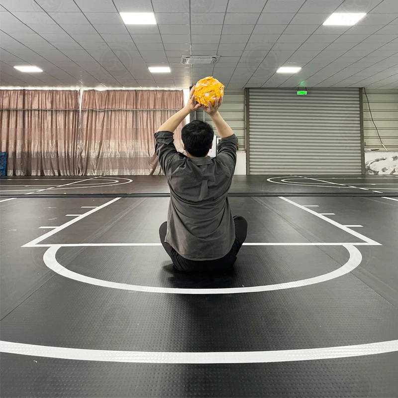 Outdoor/Indoor Inflatable Basketball Court Jump Sport Game Big Airtrack Football Field With Bouncy Floor