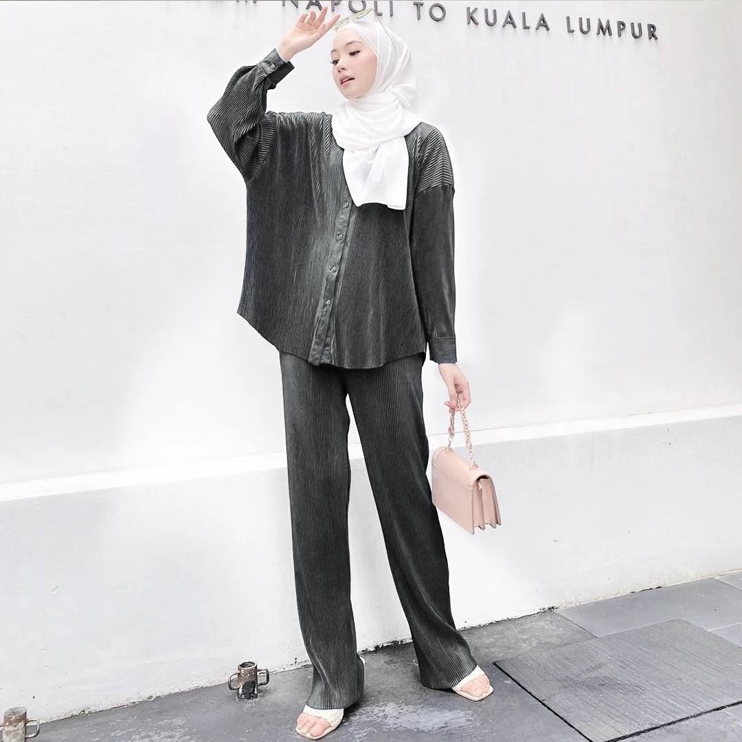 2022 Elegant Modest Pleated Lounge Pants Set Muslim Women Two Piece Top And Pant Set Kaftan 2pcs Abaya Set Kimono Outfit