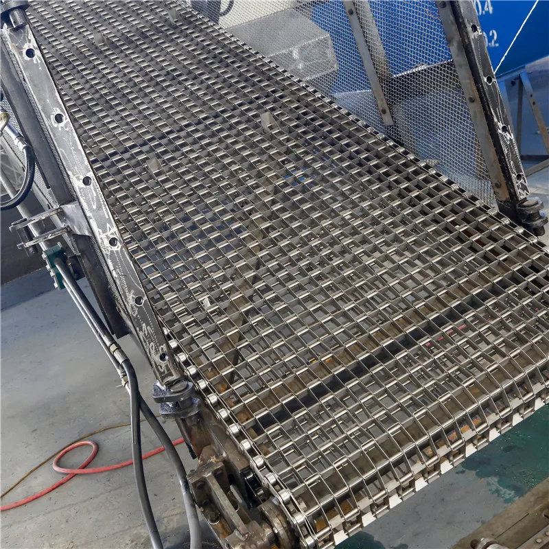 Full-automatic and Simple Operation Aquatic Weed Harvesting Machine for Sale