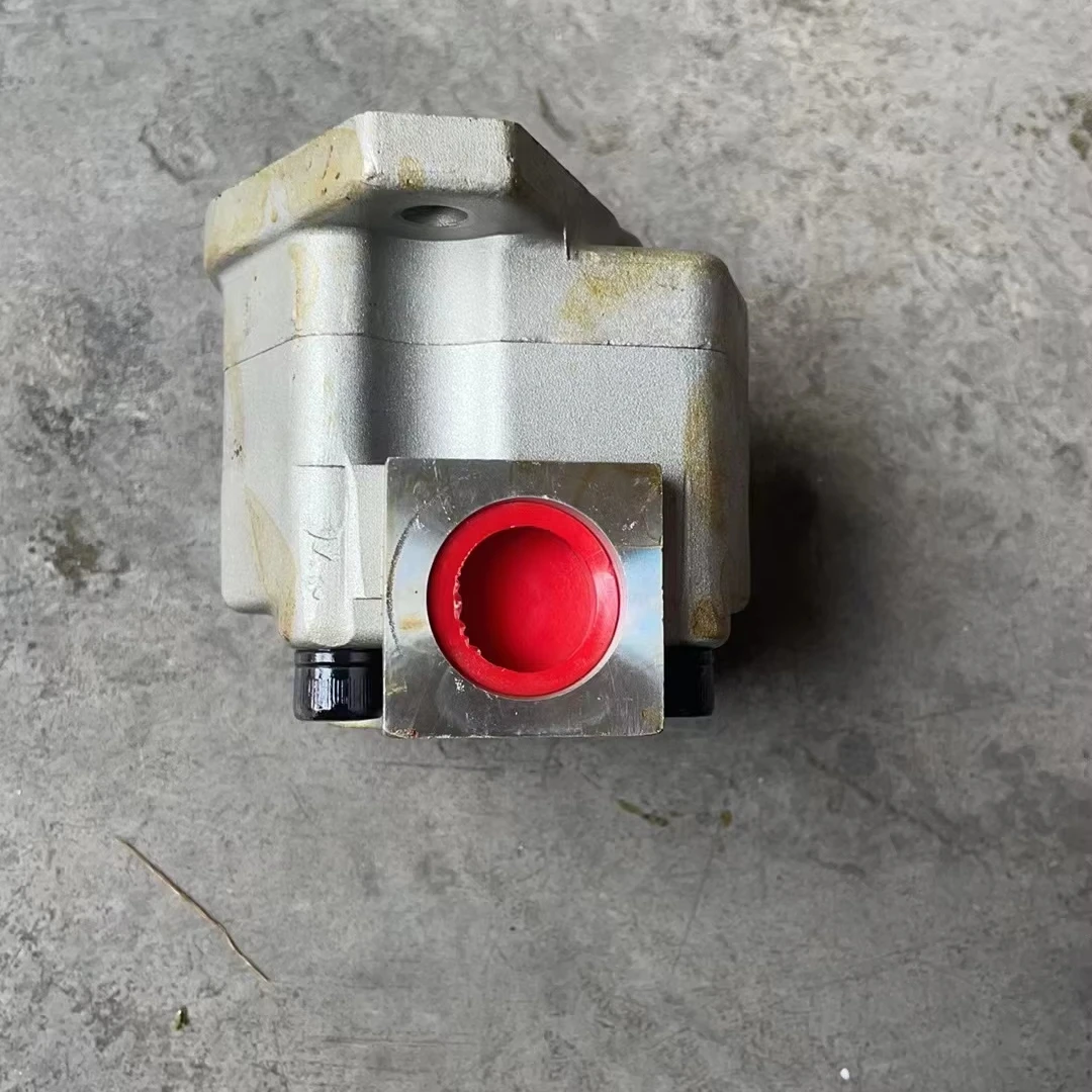 HITACHI Excavator Original Japanese Spare Parts Filters Pump