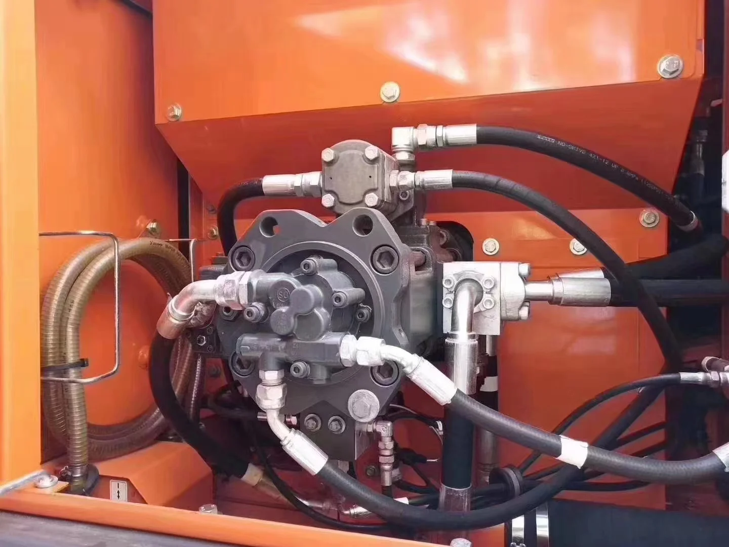 Б/у экскаваторы doosan dx225lc 22ton хорошее состояние для продажи по низкой цене