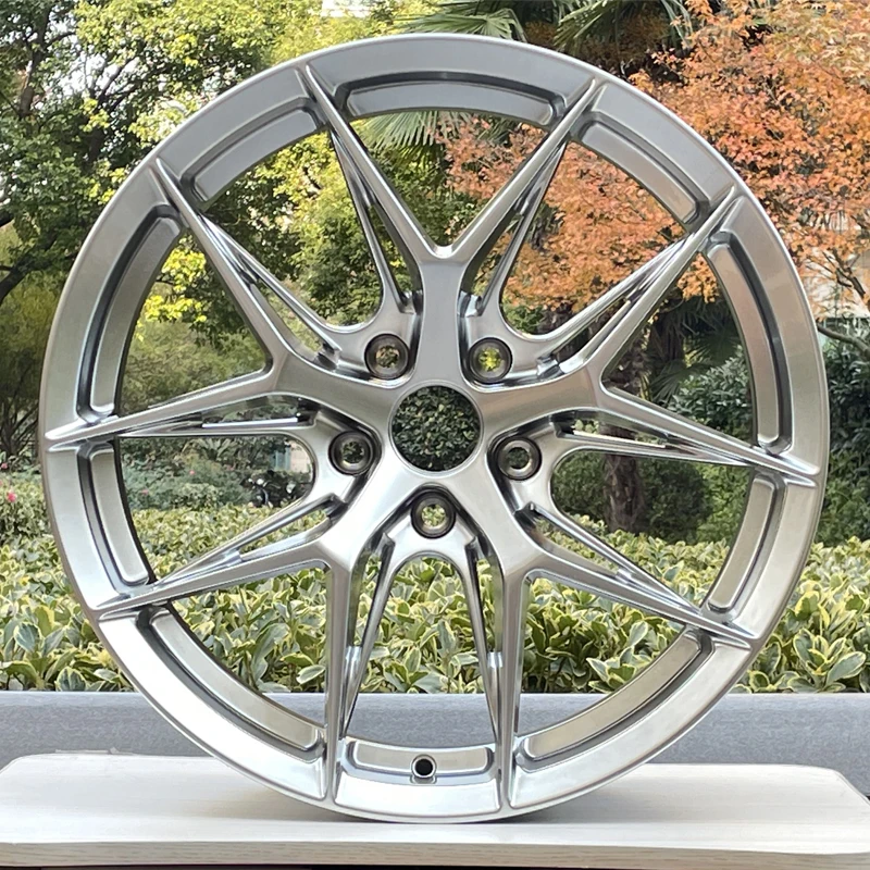 19 inch X 8.5 J 5*108 ET 42  CB 73.1 Hyper silver FLOW FORMING  alloy casting  Car+wheels rims