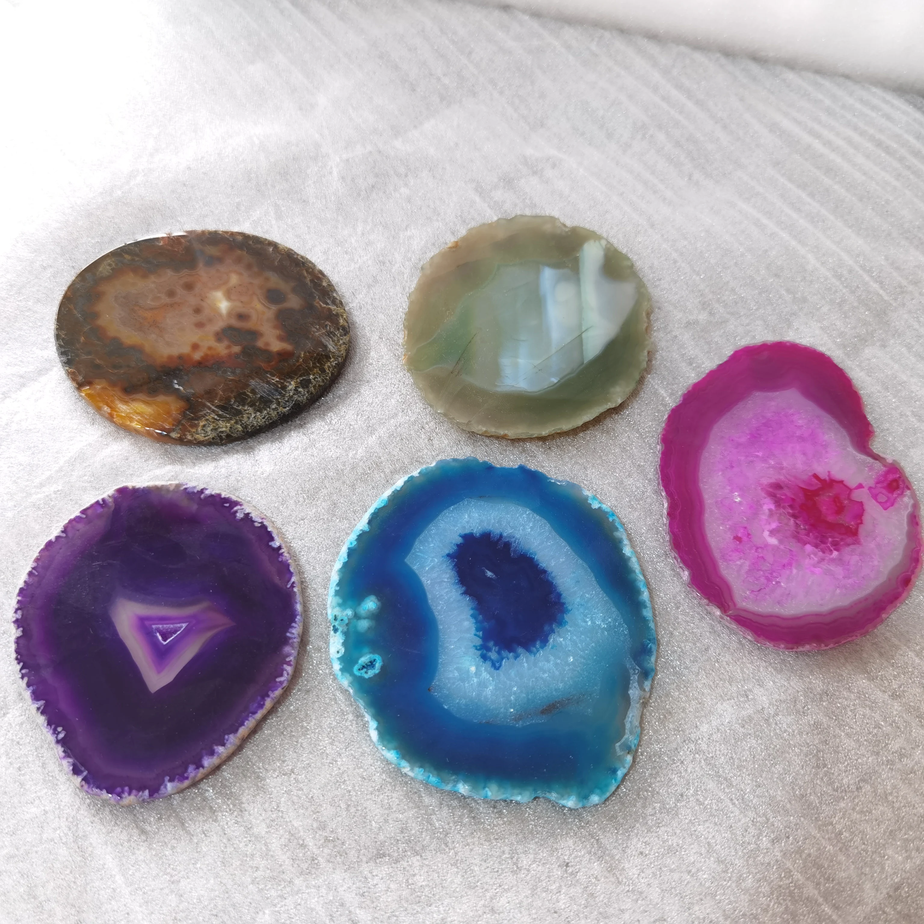 Hot Sale High Quality Natural Crystal Craft For Decoration Colored Agate Slices