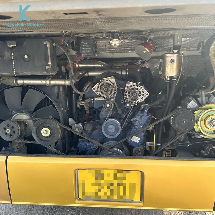 XMQ6120 Comfortable 56 Seats Luxury Tour Bus For Sale Second Hand Bus Medium-sized Chinese Bus XMQ6120BCD5D