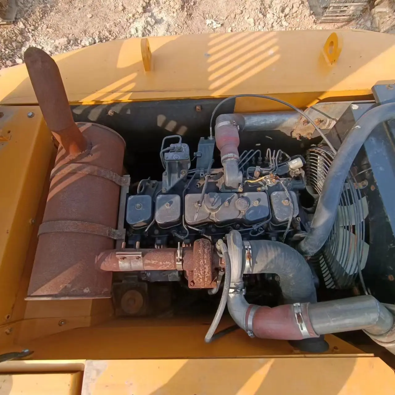 cheap price Used HYUNDAI 225lc -9t Crawler Excavator Good Price Used 225 Hyundai 225LC 220-9 Excavators.