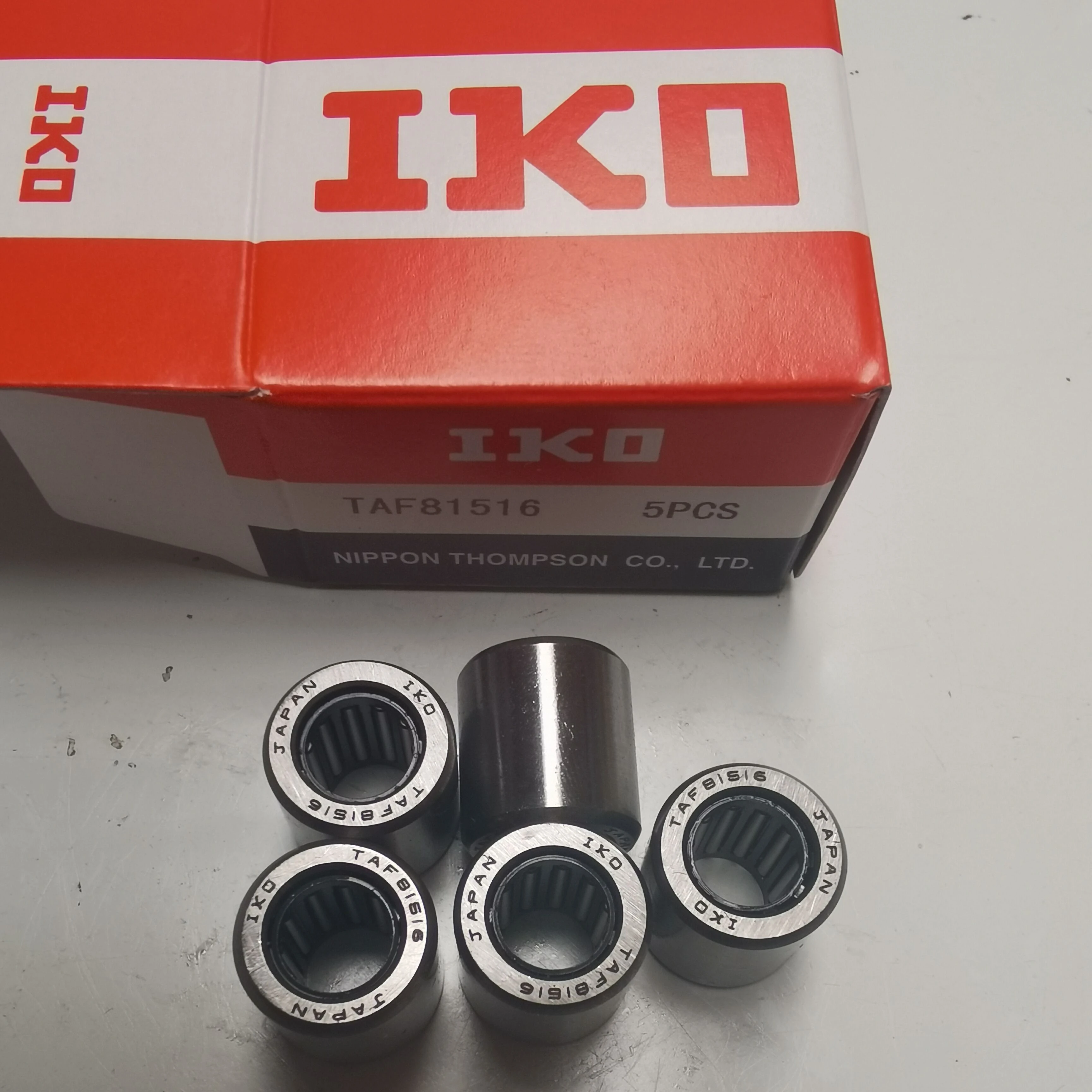 Игольчатый роликовый подшипник TAF81516 IKO TAF