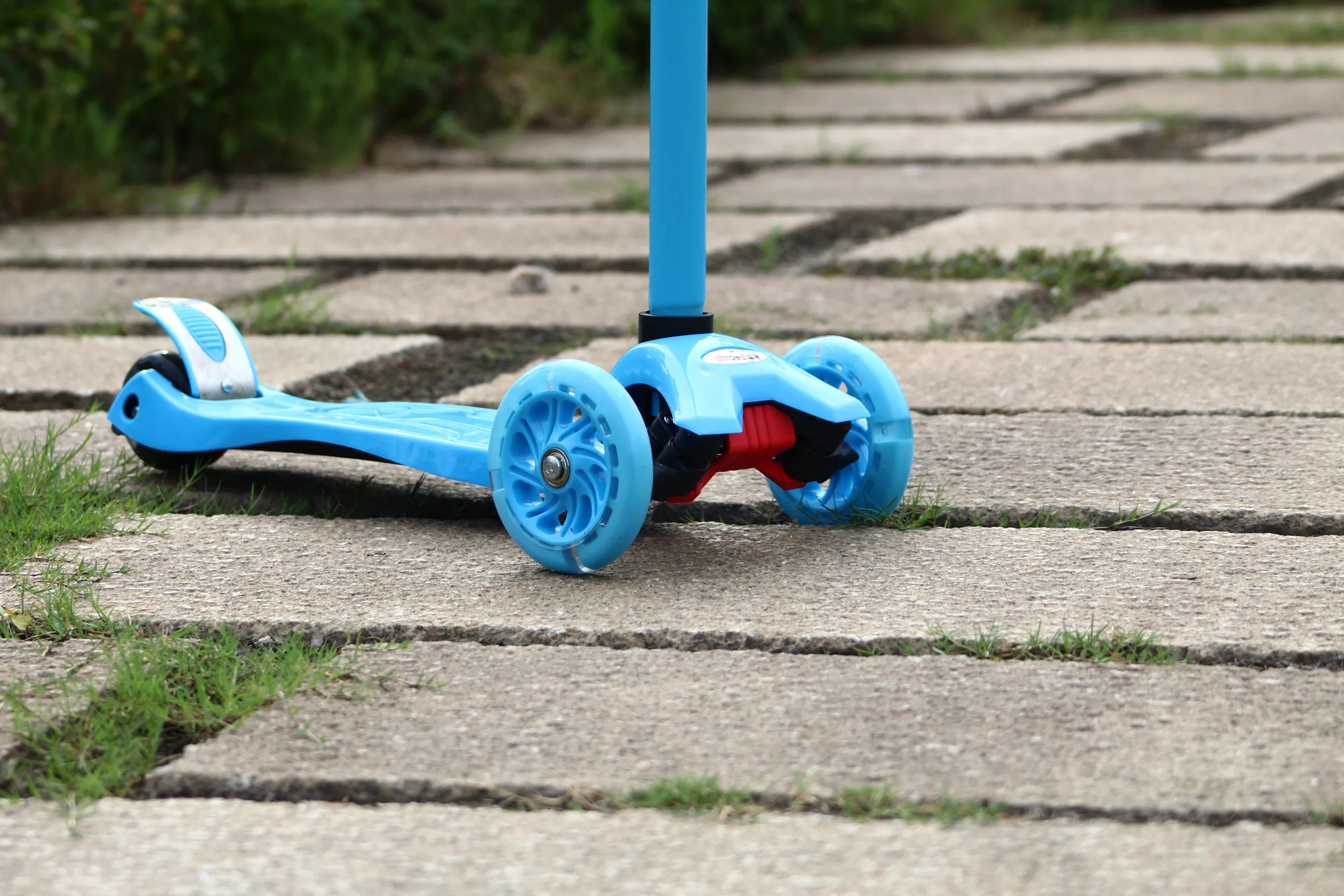 2023 Kicker scooter kids scooter with lights wholesale china scooter