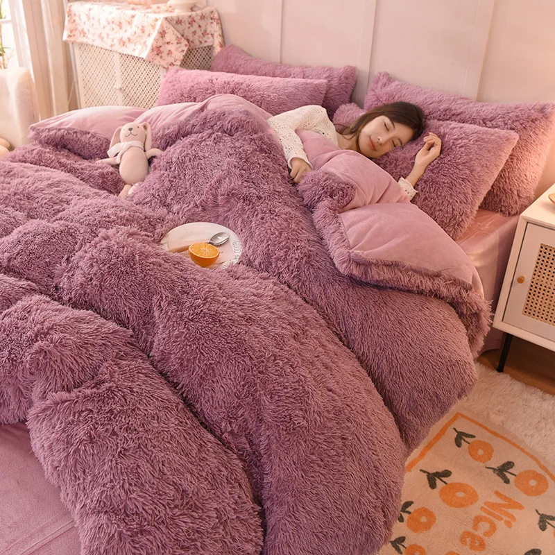 Customised 4Pcs 7Pcs Luxury Winter Quilt Comforter Bedding Basics Long Hair Plush Shaggy Duvet Cover Bedding Sets Collections
