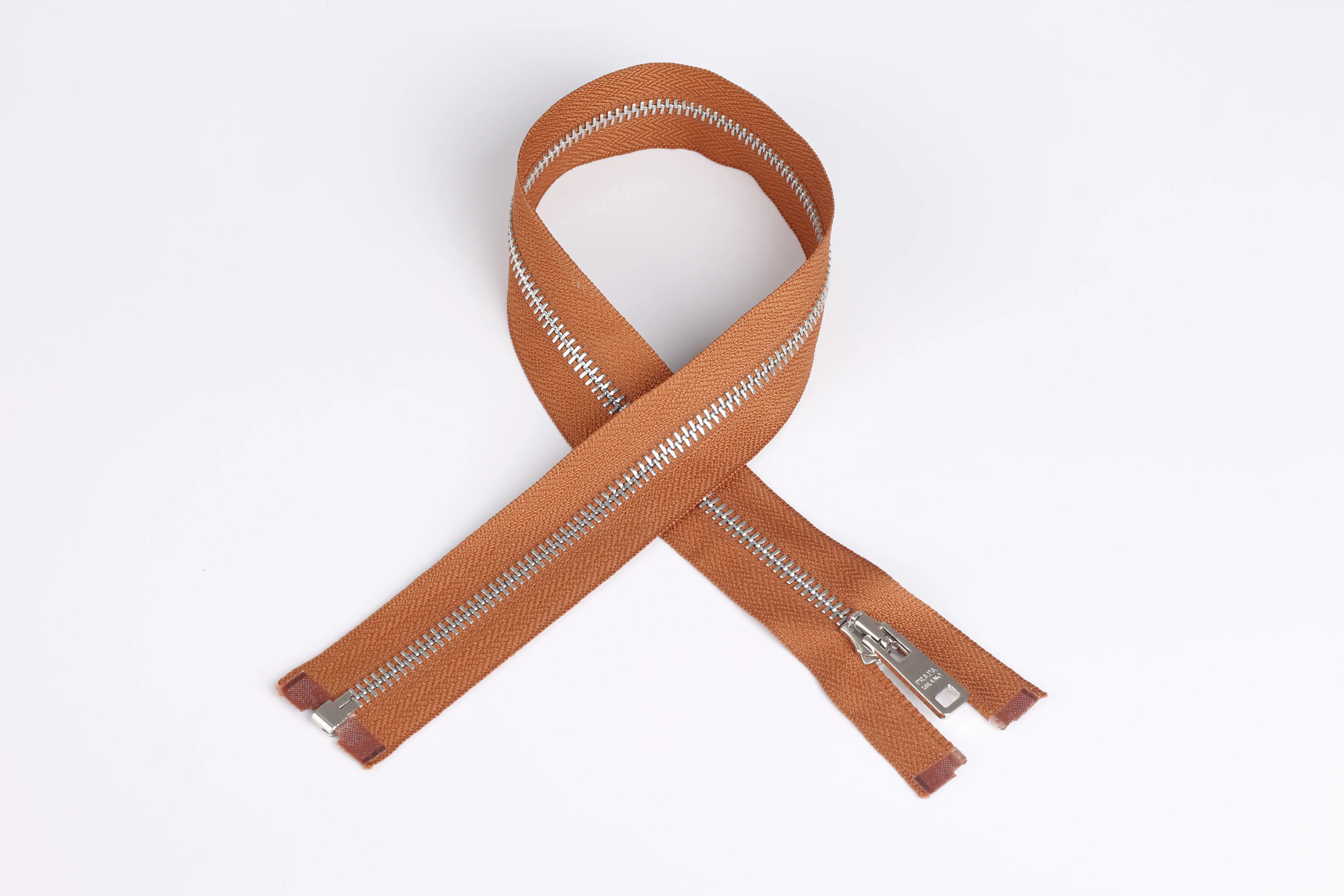 Hot sale high quality custom 3#5#7# open end  metal zipper smooth teeth  for Bags and Jacket