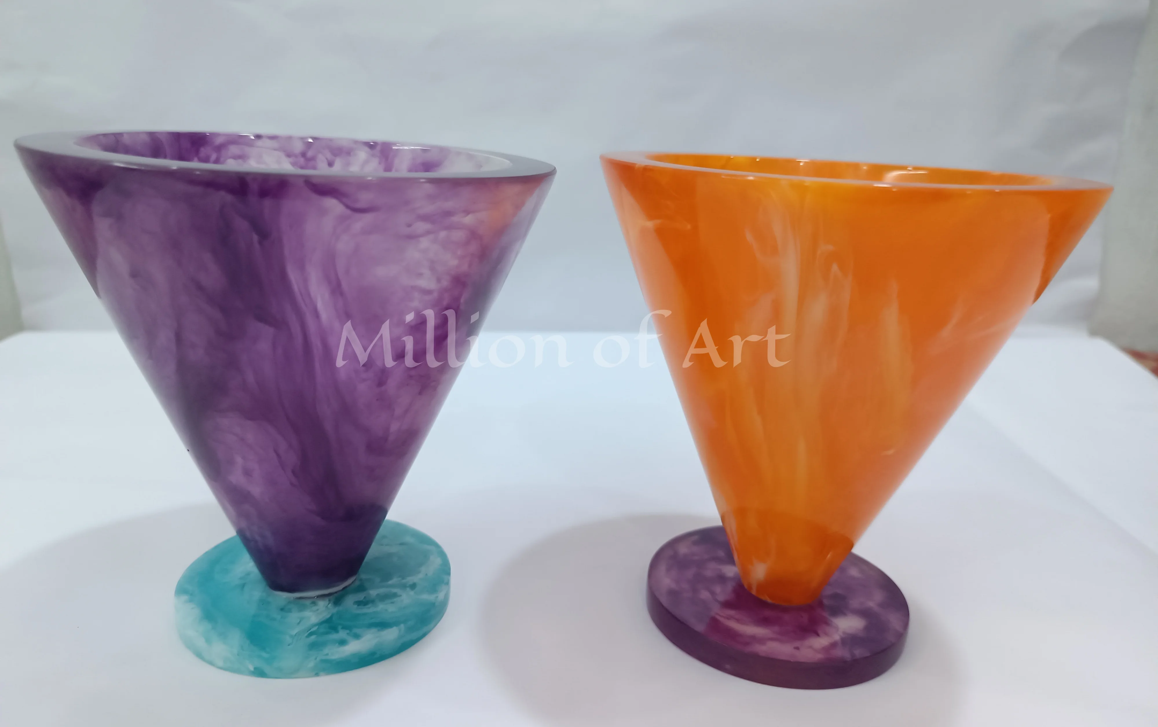 Newly Design Resin Flower Vase with Handmade Manufacturer Flower Vase Pot Hot Tableware Decorate With New Color And Design