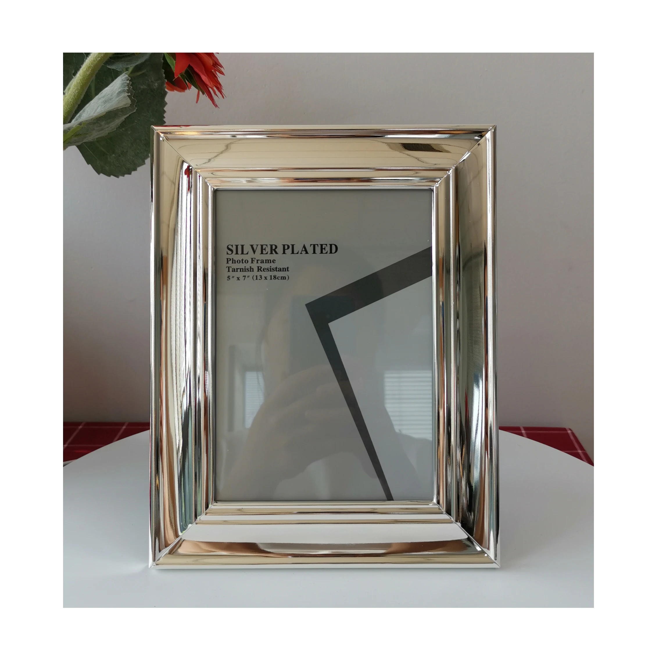 
High quality hot saling professional home rose gold picture frame iron silver plated metal photo frame 