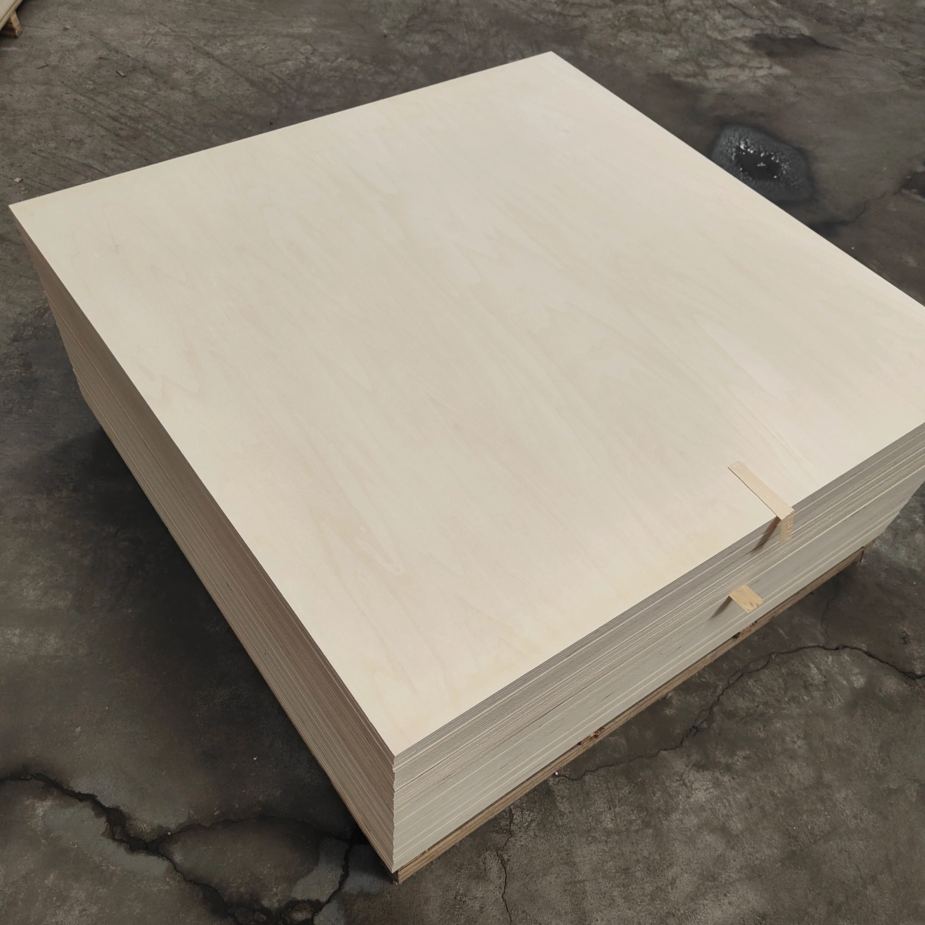 Customized 920*920 mm Basswood Engraving Board Unfinished Blank Wood Laser CNC Cutting Decoration Carton Souvenir DIY Europe