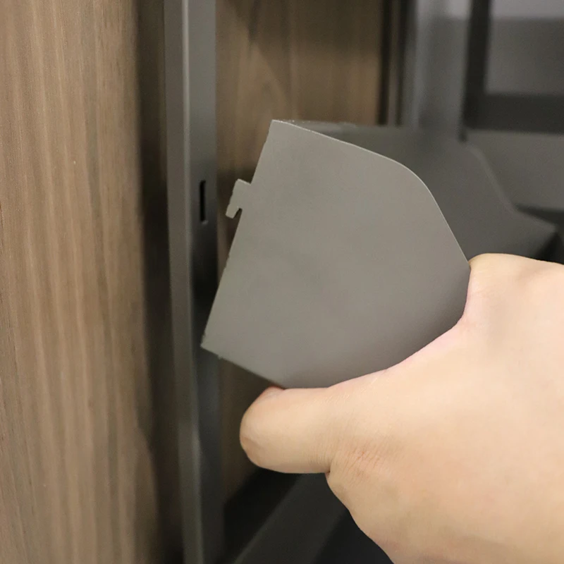 Floor cabinet easy to accept