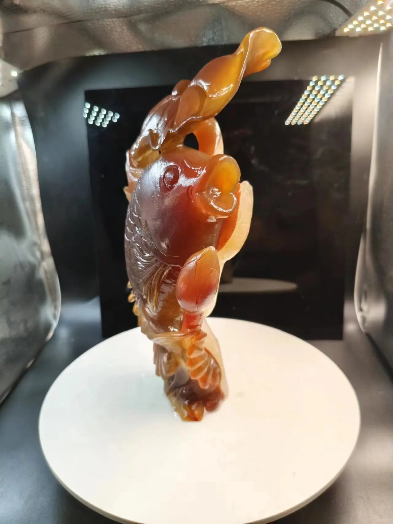 Hand carved crystal Carnelian agate geode  koi carp fish statue for home decoration