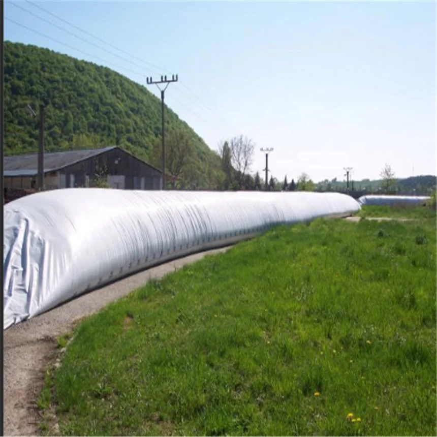 (60mx250micx9ft) white/black silo bag for storage grain.