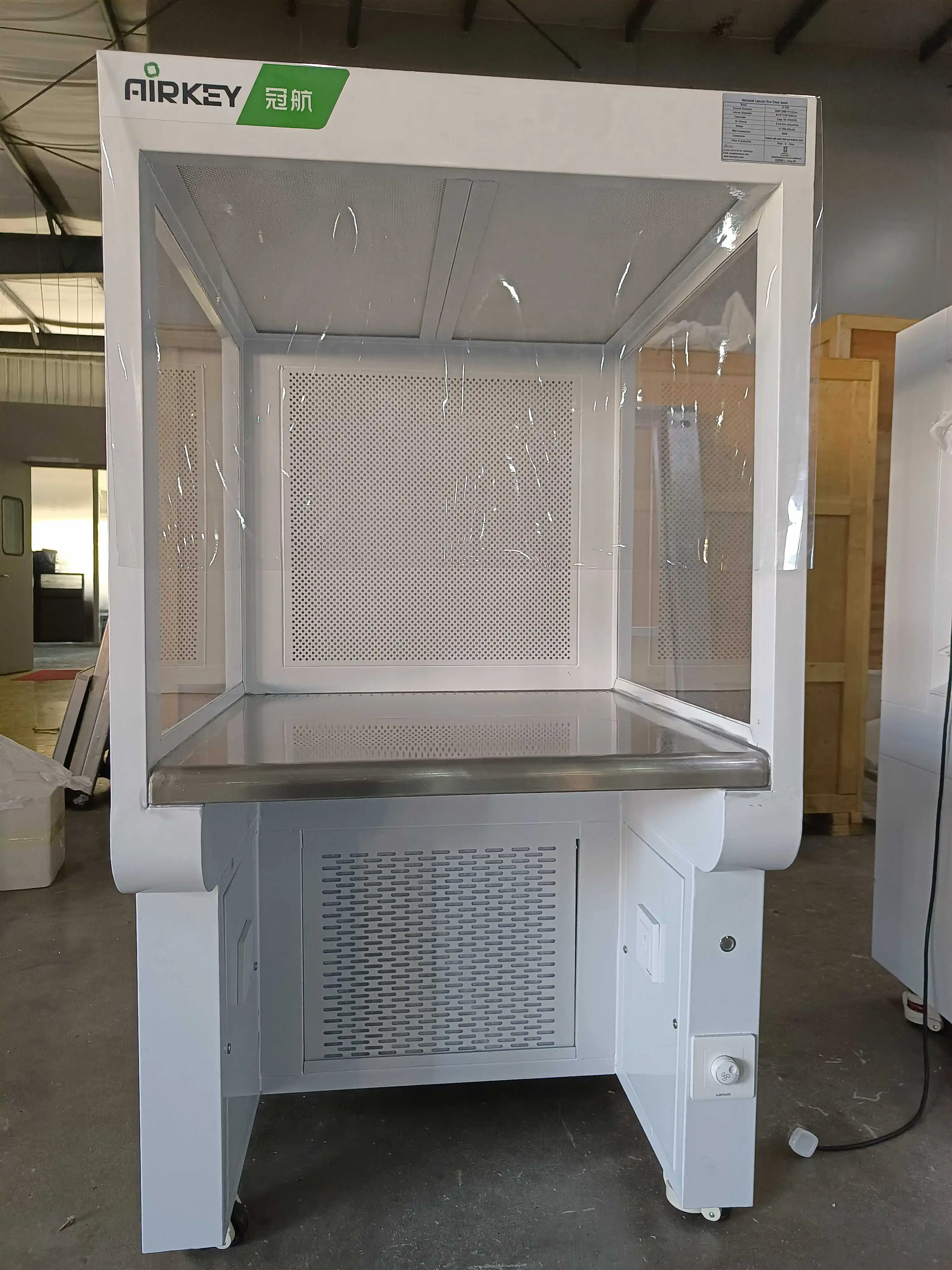 Hot Selling Cleanroom Equipment Laboratory Clean Work Bench Biosafety Laminar Flow Cabinet